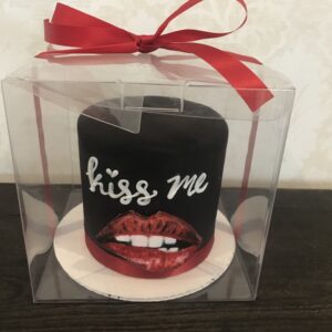 Kiss Me Mini Cake