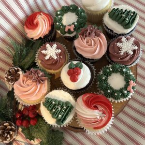 Themed Christmas Cupcakes