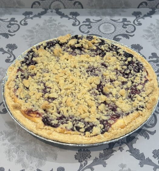 Blueberry Crumble Cheesecake